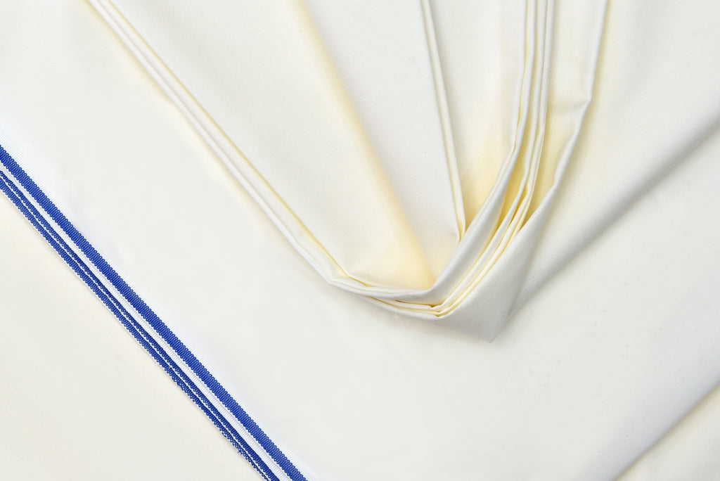 At Premium Boski Off White